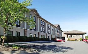 Quality Inn And Suites University Boone Nc
